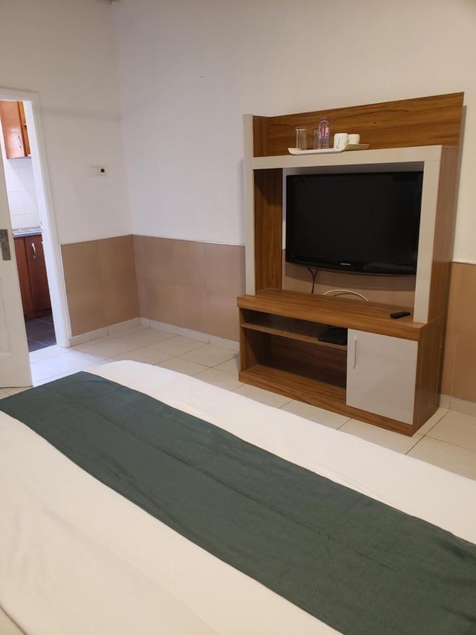 Hgl Guest House East Legon Exterior foto